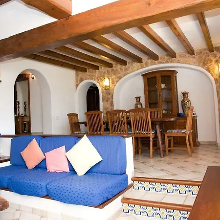 Maderus * Santa Eularia des Riu