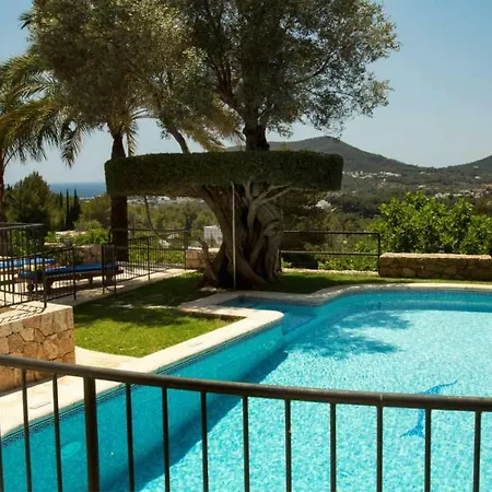 Maderus Villa
