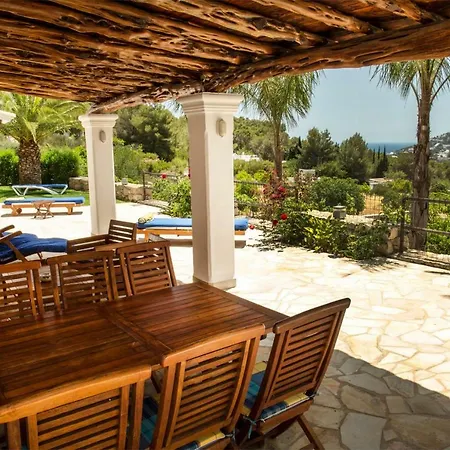 Maderus Villa *